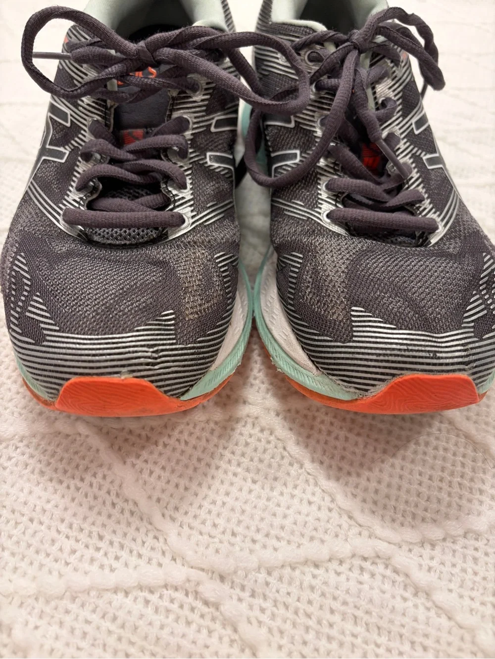 Asics Gel nimbus 19 women size 8